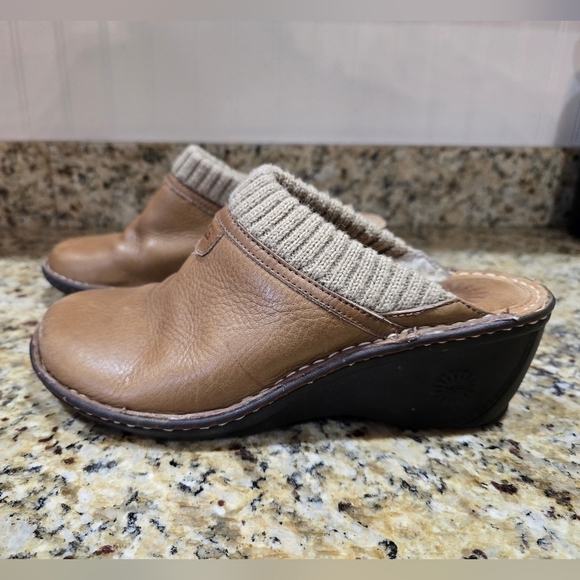 UGG Leather Gael Slip On Mules Brown 1934 Sheepskin Clog Wedge US 9 EU 40 Women - Picture 4 of 6